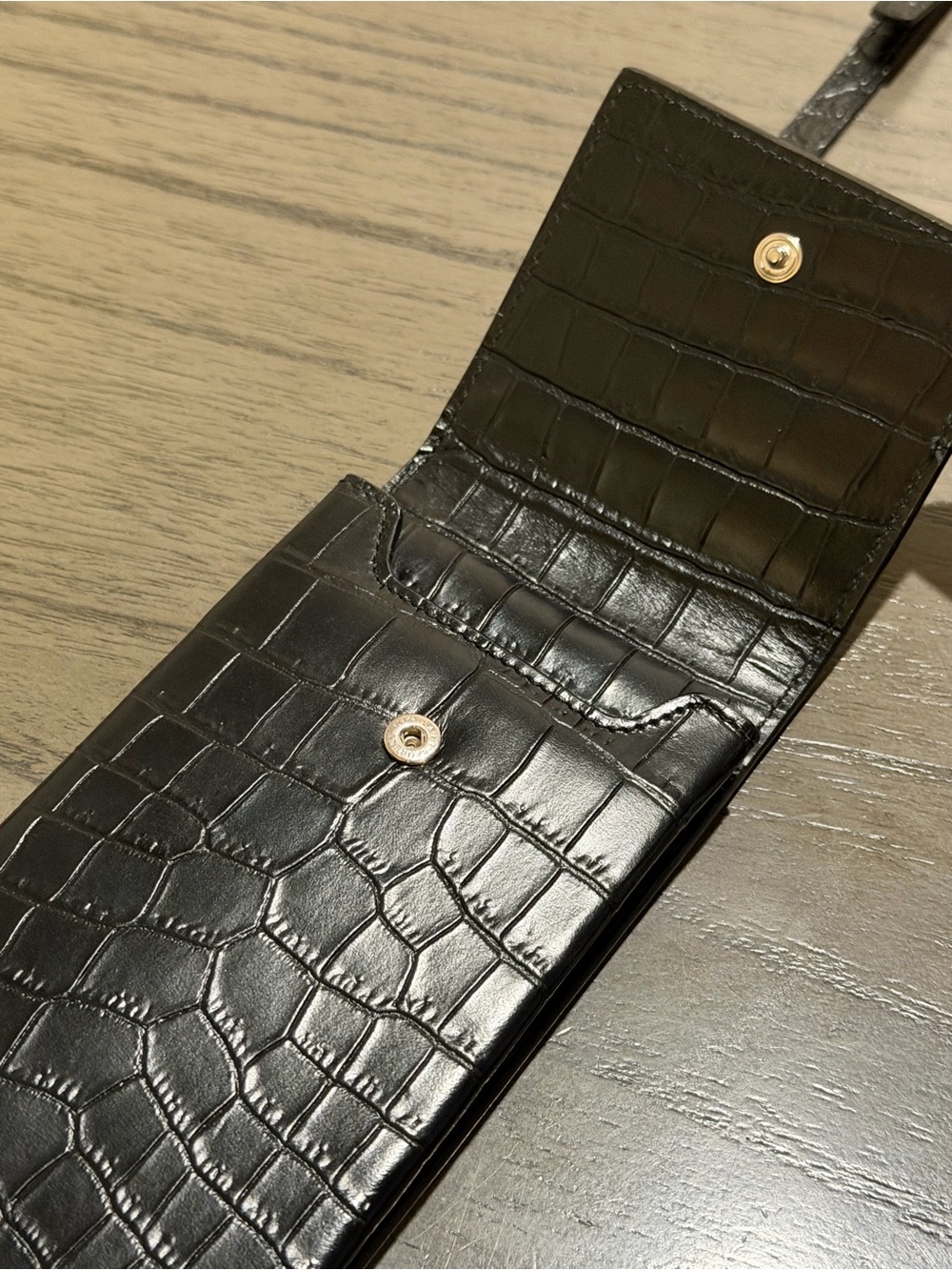Saint Laurent Black Croc-Embossed Pouch Case - Picture 6 of 8